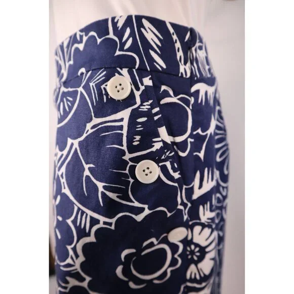 Talbots Navy & White‎ Floral Print High-Waisted Side Button Skirt Size 6 Petite - Picture 2 of 12